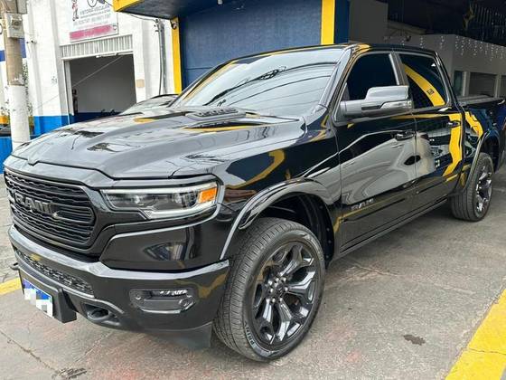 RAM 1500 5.7 V8 GASOLINA LIMITED NIGHT EDITION CD 4X4 AUTOMÁTICO